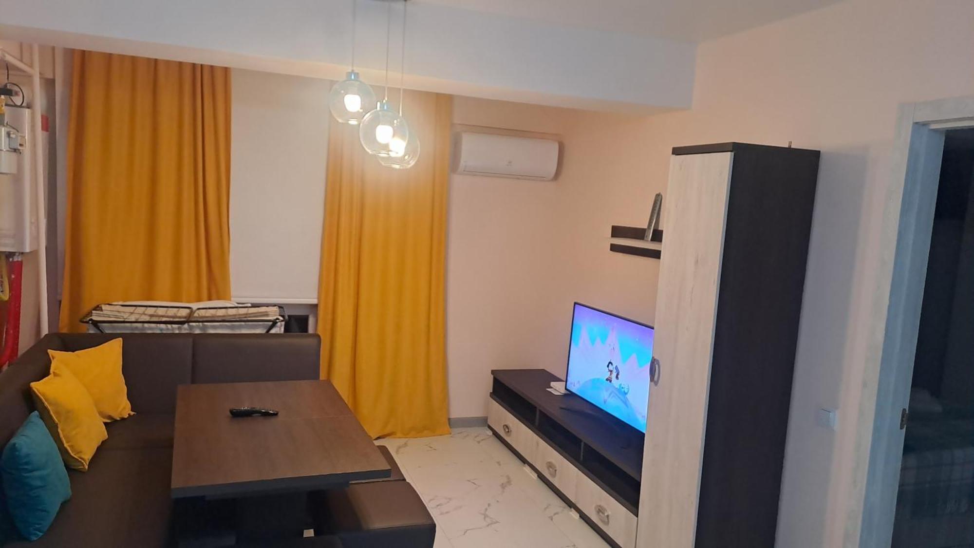 Airport 24&24 Car Parking Apartment Chisinau Ngoại thất bức ảnh