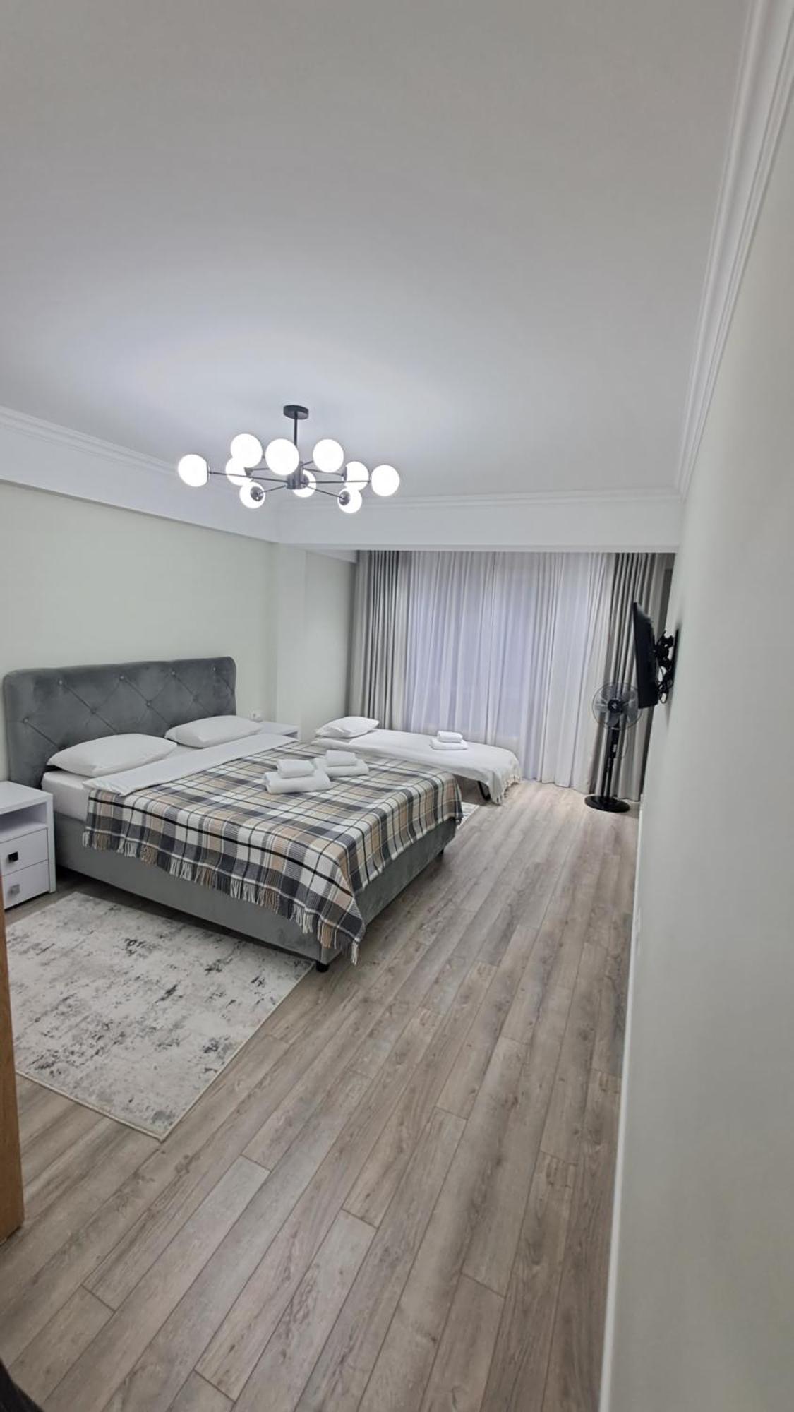 Airport 24&24 Car Parking Apartment Chisinau Ngoại thất bức ảnh