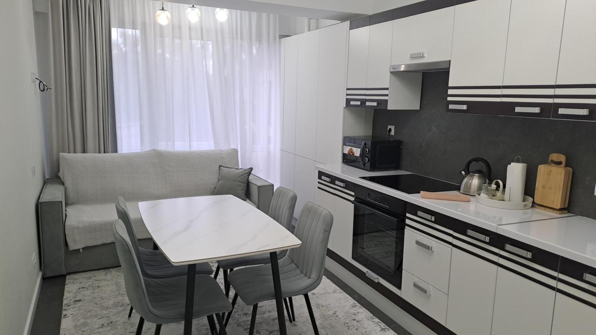 Airport 24&24 Car Parking Apartment Chisinau Ngoại thất bức ảnh