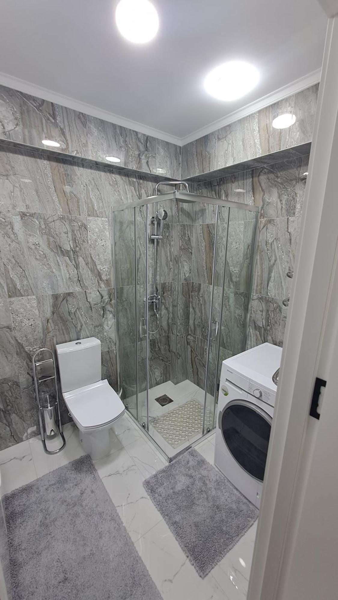 Airport 24&24 Car Parking Apartment Chisinau Ngoại thất bức ảnh
