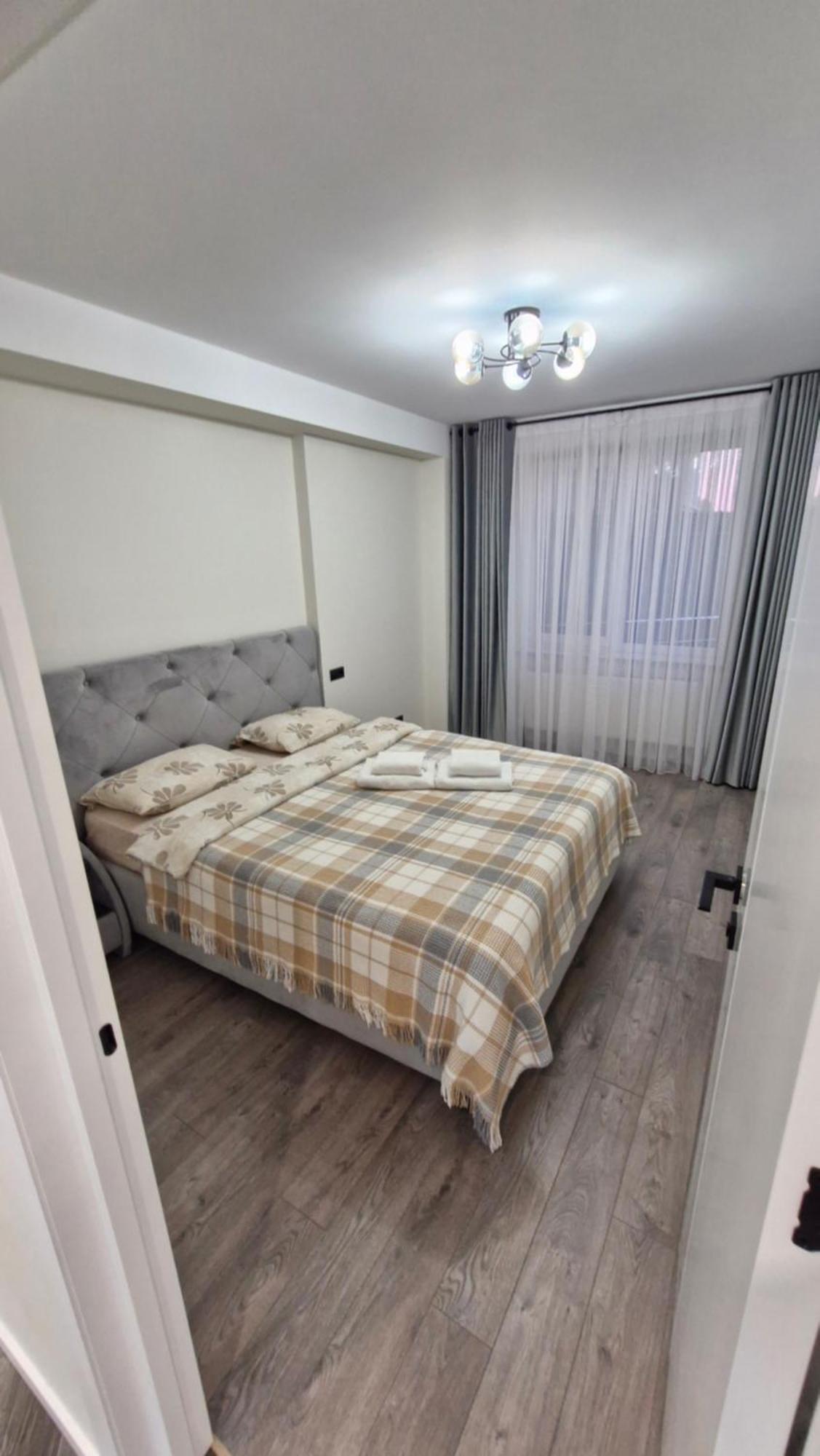 Airport 24&24 Car Parking Apartment Chisinau Ngoại thất bức ảnh