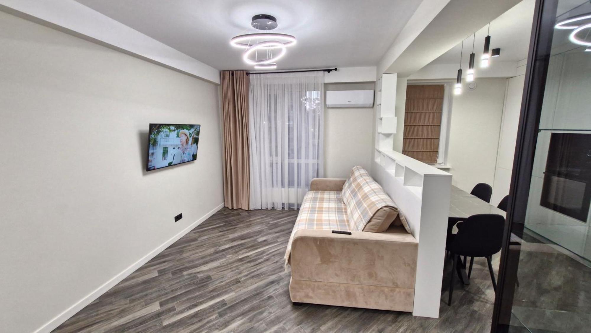 Airport 24&24 Car Parking Apartment Chisinau Ngoại thất bức ảnh