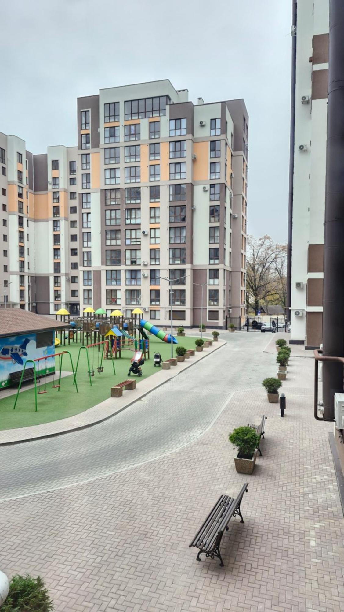 Airport 24&24 Car Parking Apartment Chisinau Ngoại thất bức ảnh